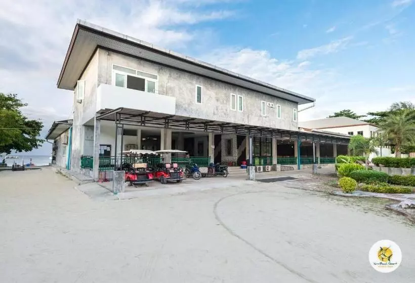ホテル Varin Beach Resort