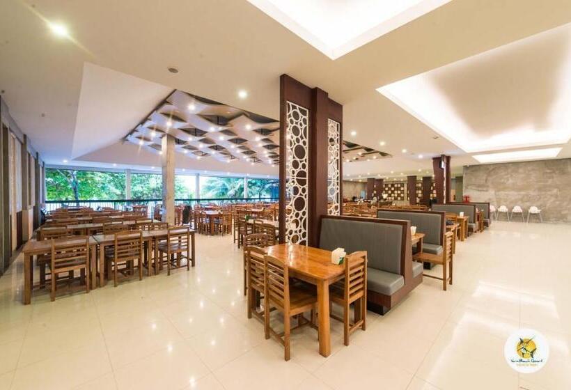 호텔 Varin Beach Resort