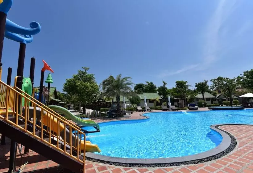 ホテル Varin Beach Resort