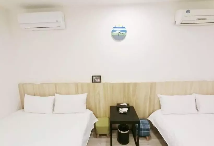 پانسیون Fengjia Line Stack