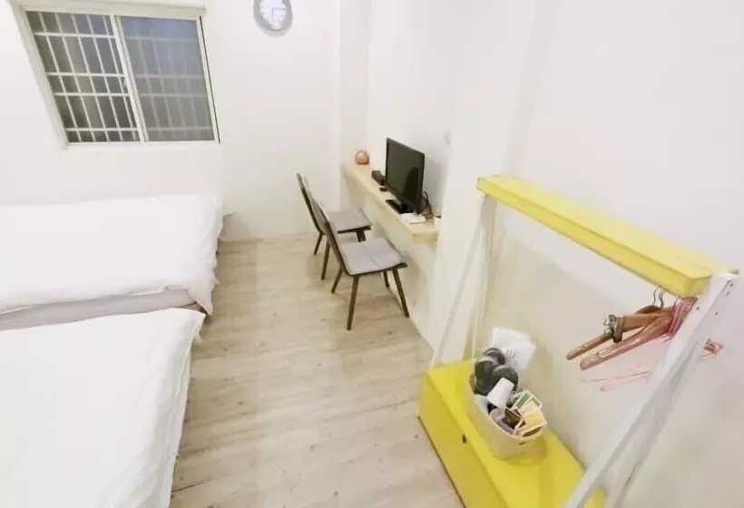 پانسیون Fengjia Line Stack