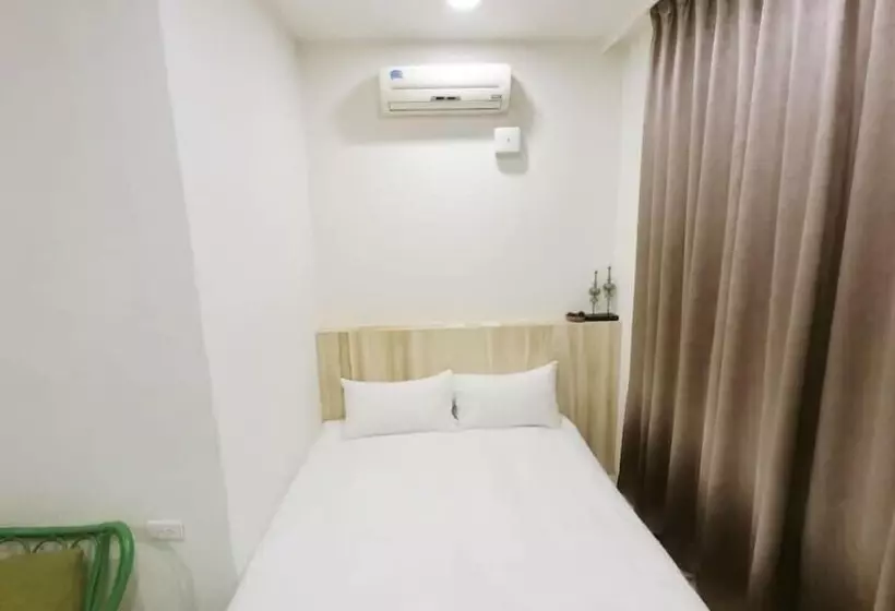 پانسیون Fengjia Line Stack