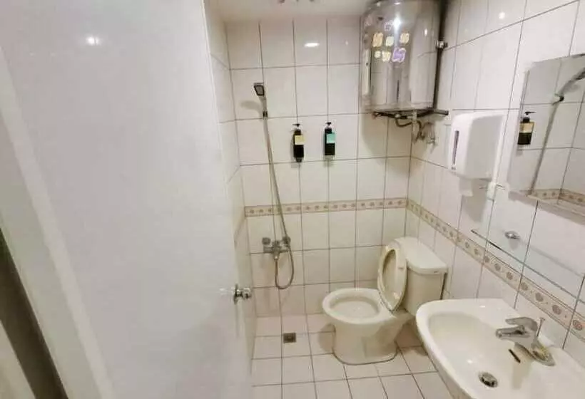 پانسیون Fengjia Line Stack