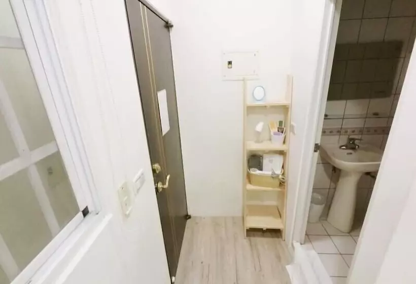 پانسیون Fengjia Line Stack