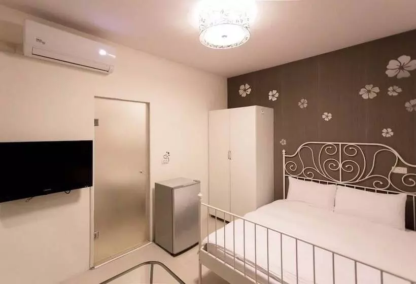 پانسیون Fengjia Line Stack