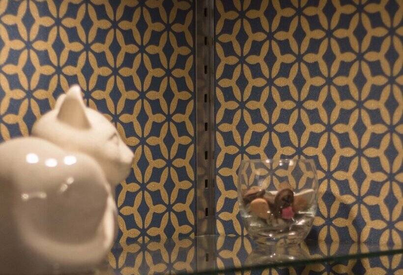 تختخواب و صبحانه La Belle Monsoise