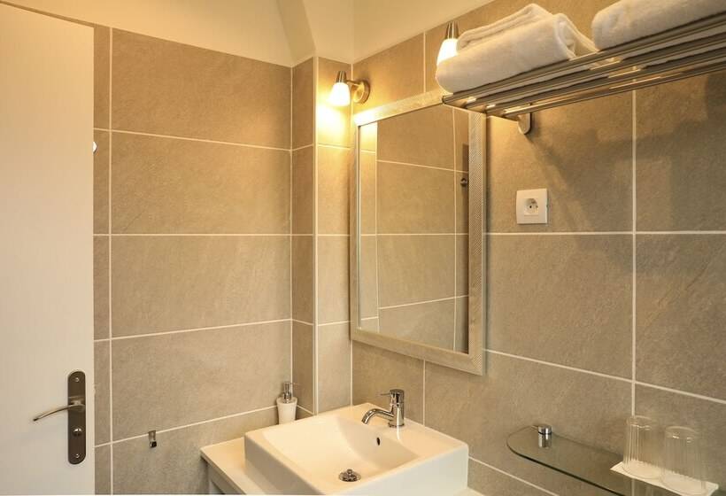 تختخواب و صبحانه La Belle Monsoise