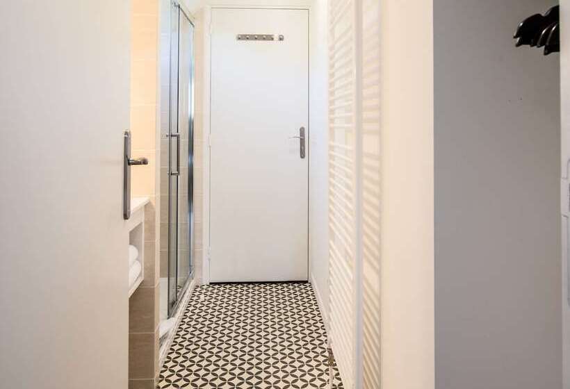 تختخواب و صبحانه La Belle Monsoise