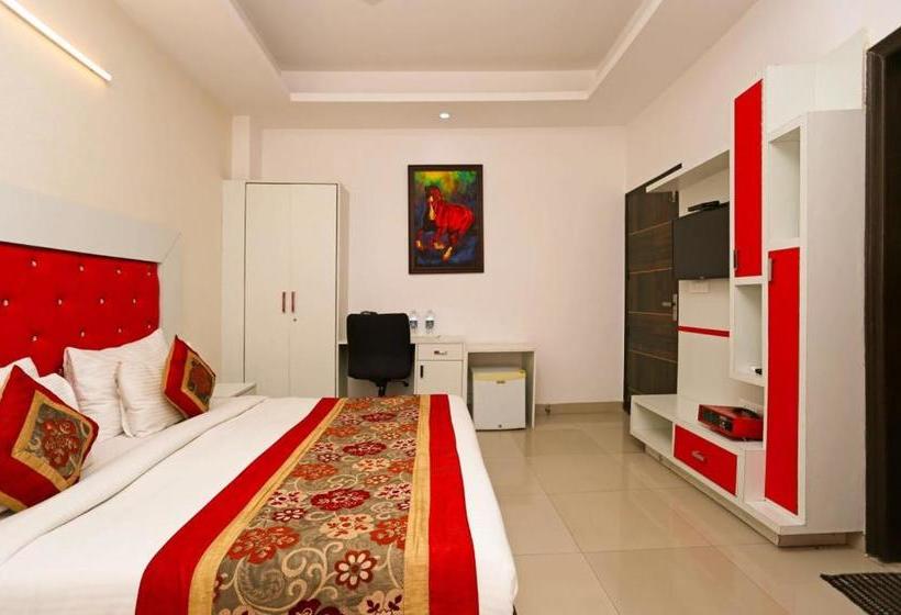 Callista Inn Golf Course Road