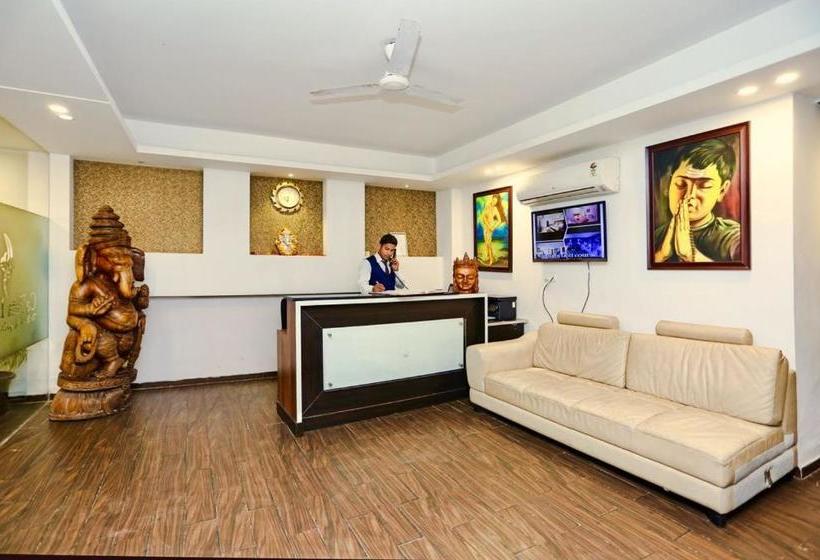 Callista Inn Golf Course Road