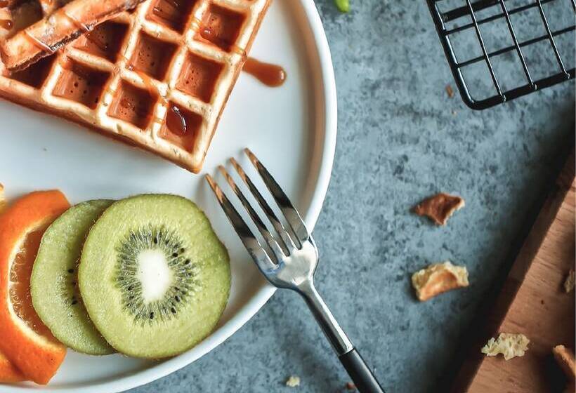 פונדק Greenforest Lodge