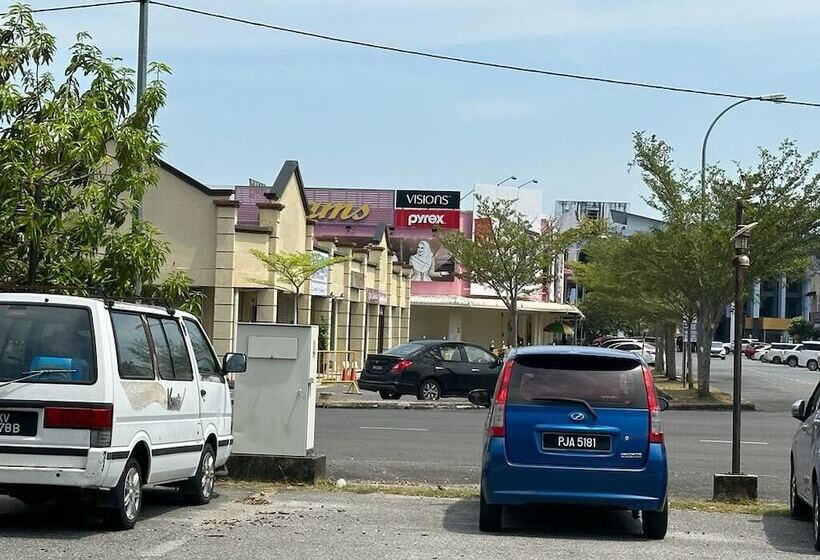 ホテル Baron Waterfront