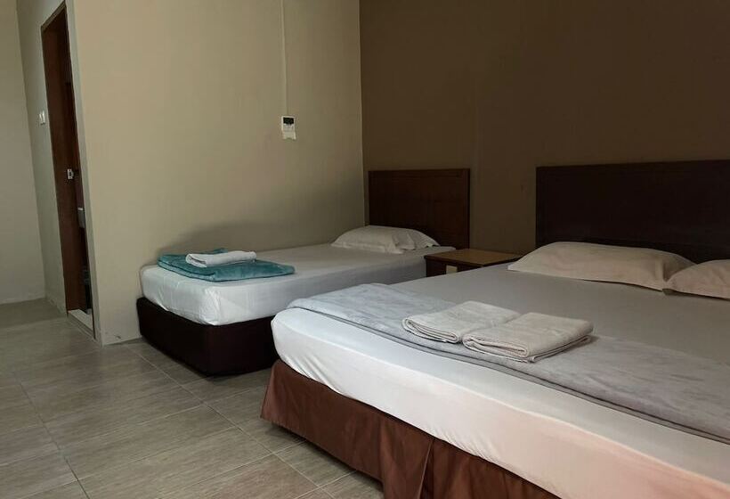 ホテル Baron Waterfront