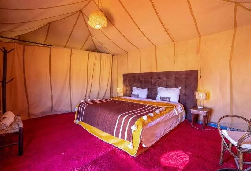 Hotelli Erg Chegaga Desert Luxury Camp