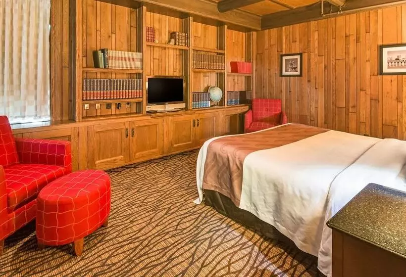 ホテル Quality Inn & Suites