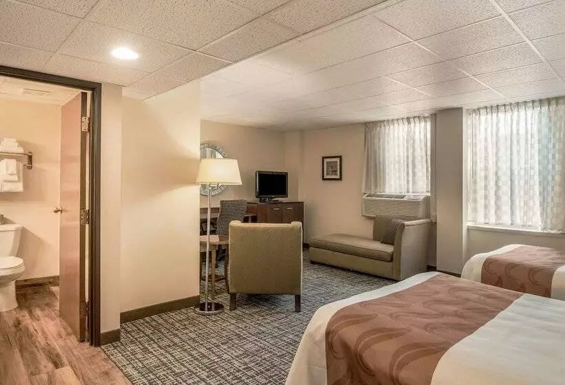 ホテル Quality Inn & Suites