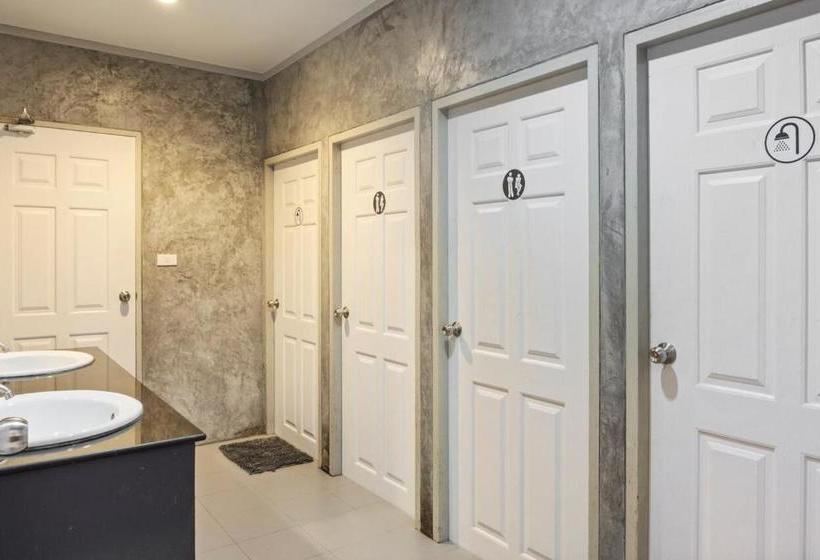 هتل Samui Backpacker