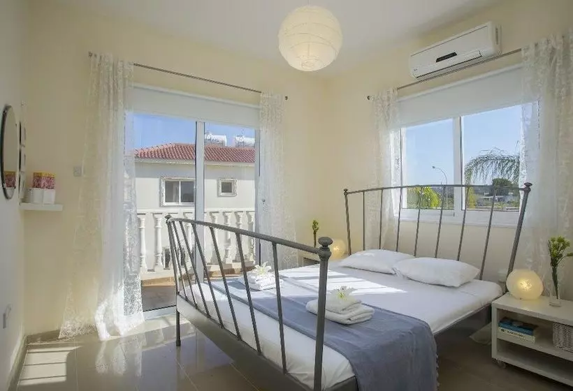 Protaras Villa Daisy