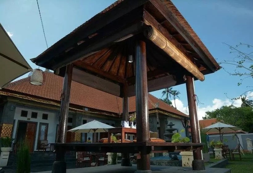تختخواب و صبحانه Kubu Garden Suites & Villas Nusa Dua