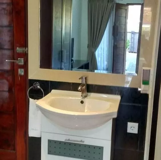 تختخواب و صبحانه Kubu Garden Suites & Villas Nusa Dua