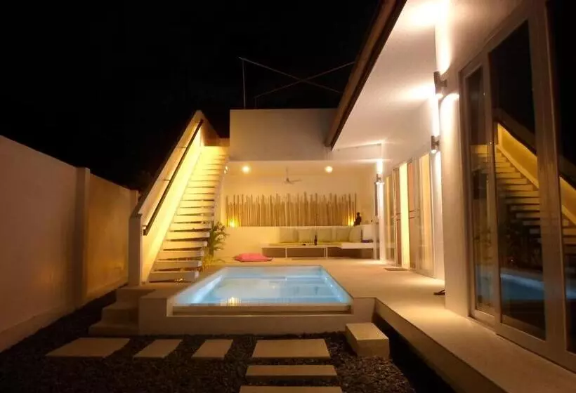 Chuan Chom Villas