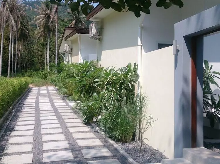 Chuan Chom Villas