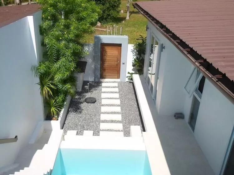 Chuan Chom Villas