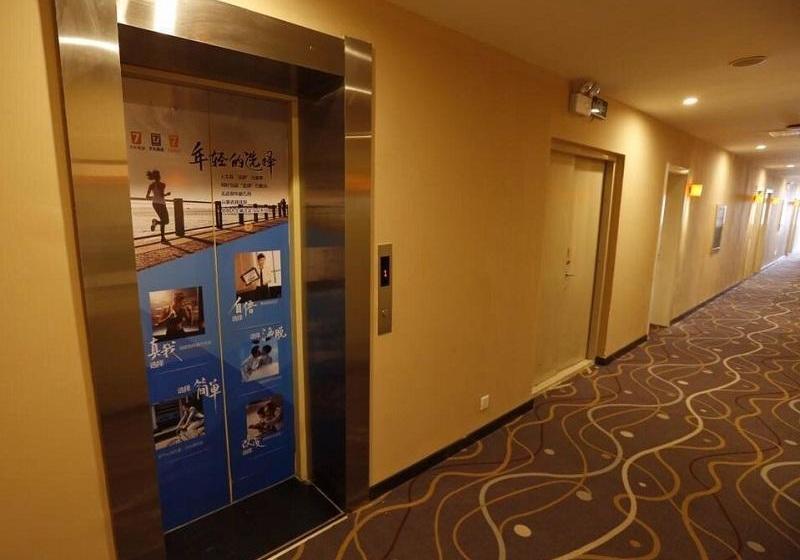 Hotel 7 Days Premium