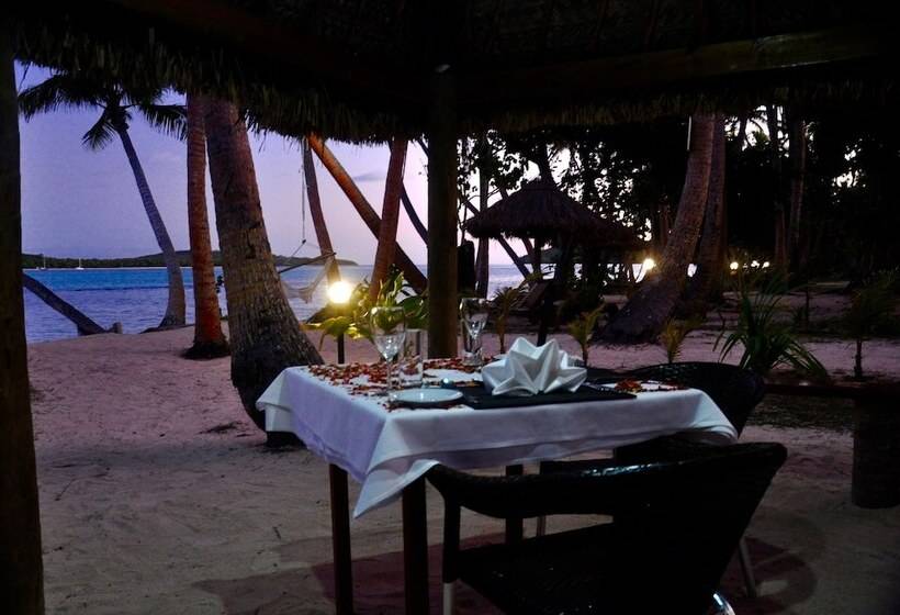 فندق Coconut Beach Resort