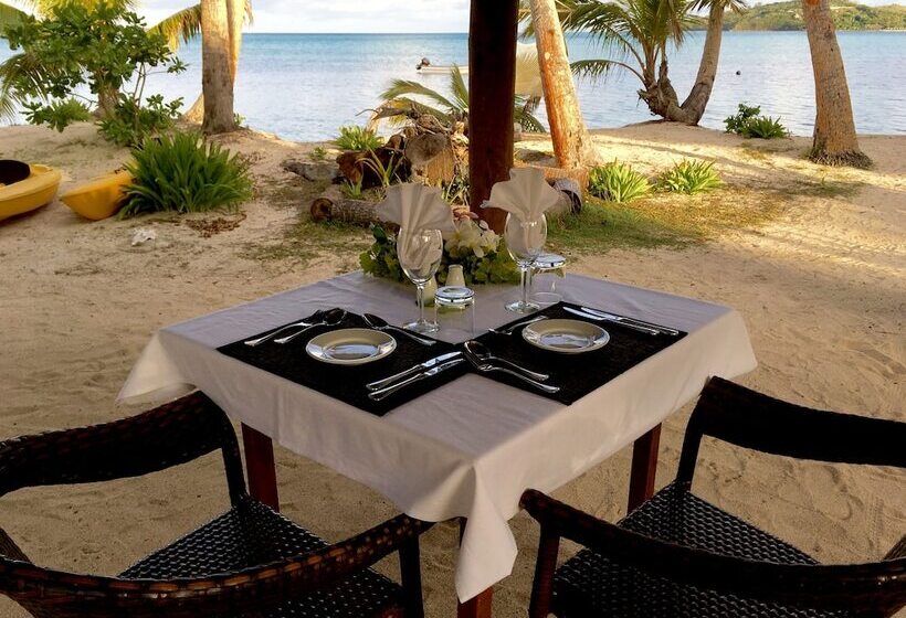 فندق Coconut Beach Resort