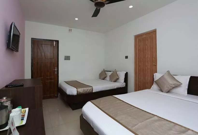 ホテル O Aashray Guest House
