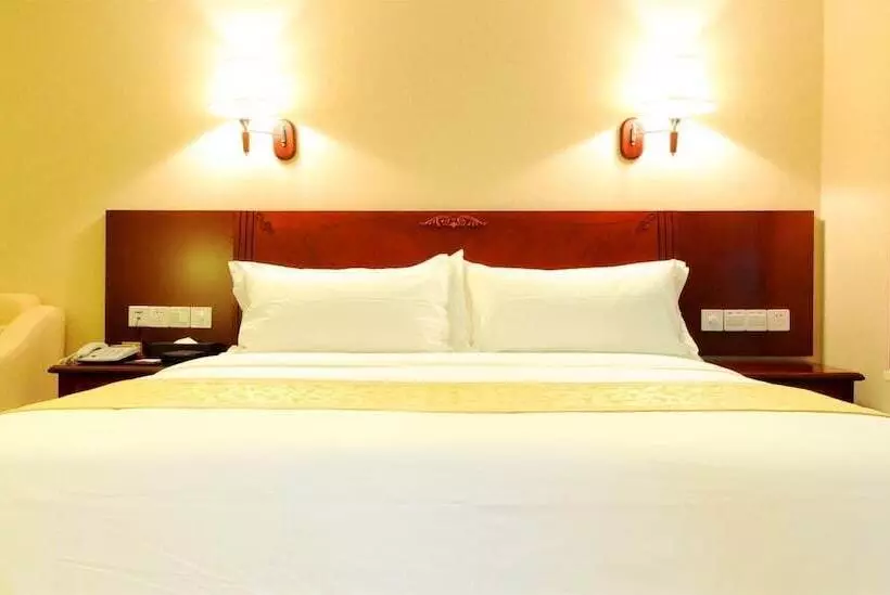 ホテル Greentree Inn Hightech Zone Shandong University Bathing Beach