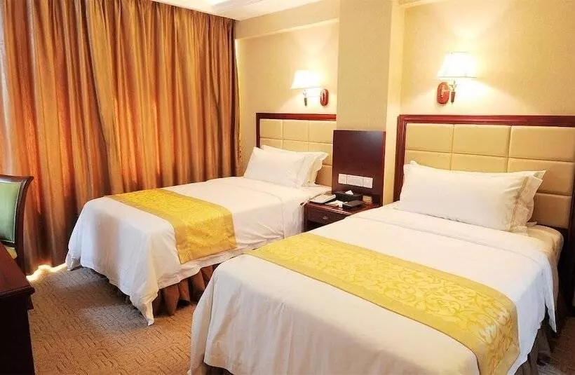 ホテル Greentree Inn Hightech Zone Shandong University Bathing Beach