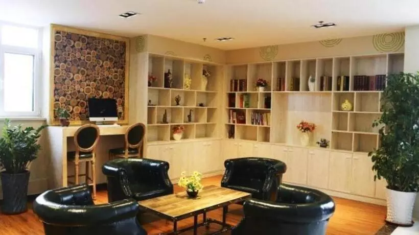 ホテル Greentree Inn Hightech Zone Shandong University Bathing Beach