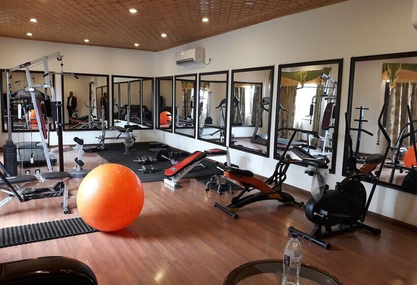 هتل Mannat Resorts