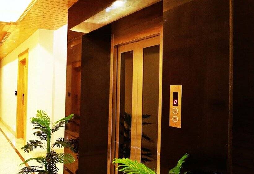 هتل Mannat Resorts