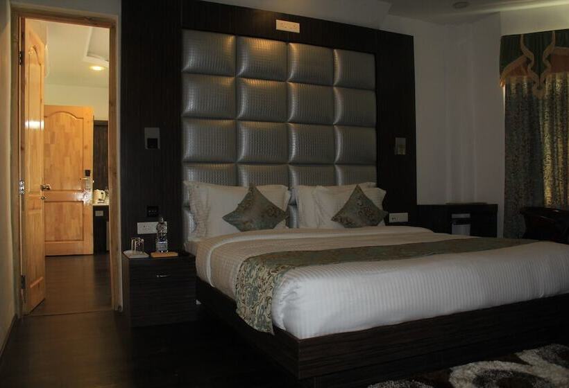 هتل Mannat Resorts