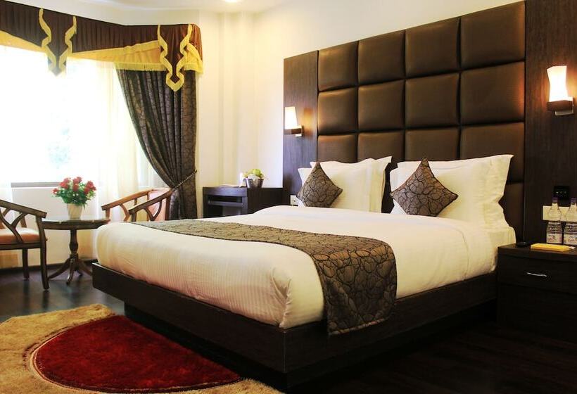 هتل Mannat Resorts