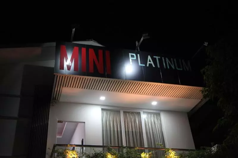 هتل Mini Platinum