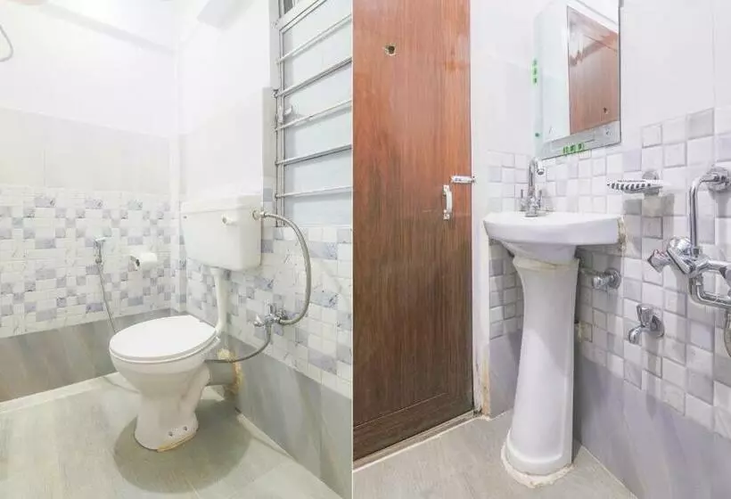 هتل Oyo 9097 Home Stay Laban