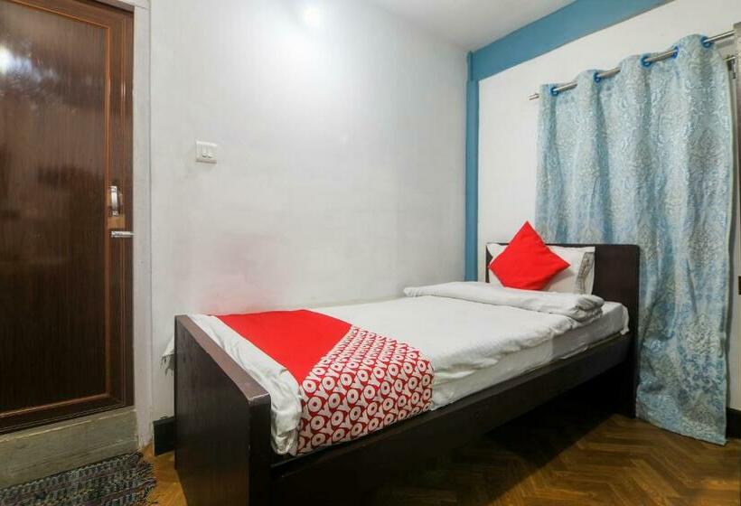 Hotel Oyo 9097 Home Stay Laban