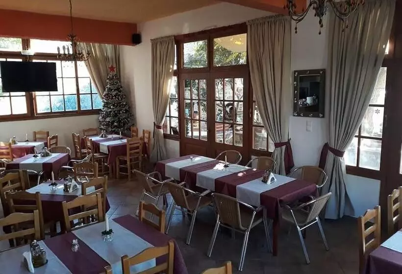 ホテル Porto Sabatiki