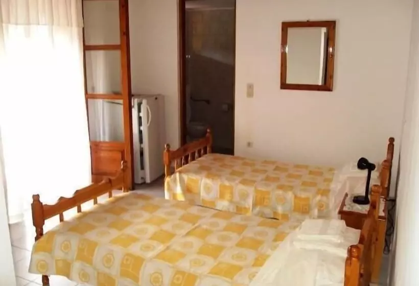 ホテル Porto Sabatiki