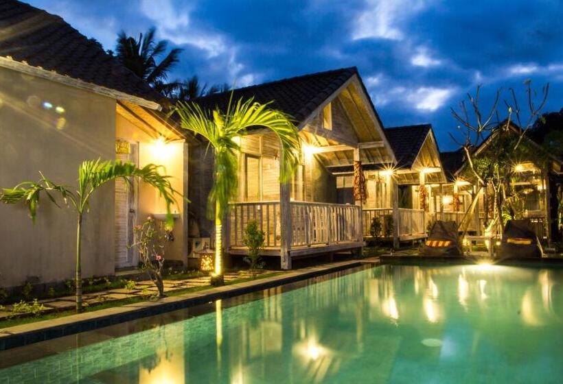 ホテル The Syron Huts Lembongan