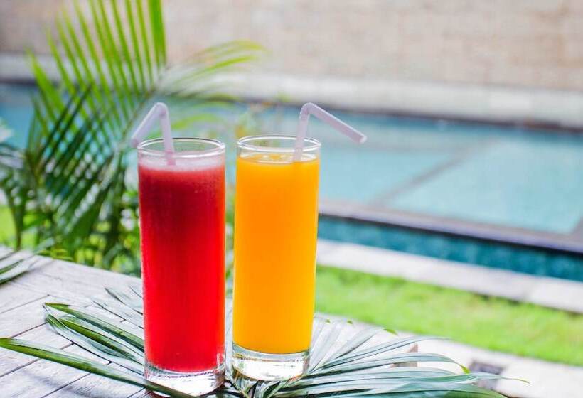 ホテル The Syron Huts Lembongan