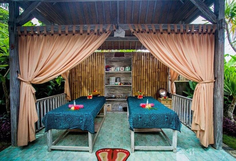 ホテル The Syron Huts Lembongan
