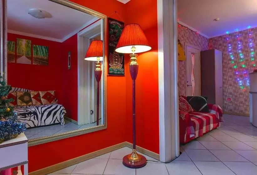 هتل Mini  Tri Iyeroglifa