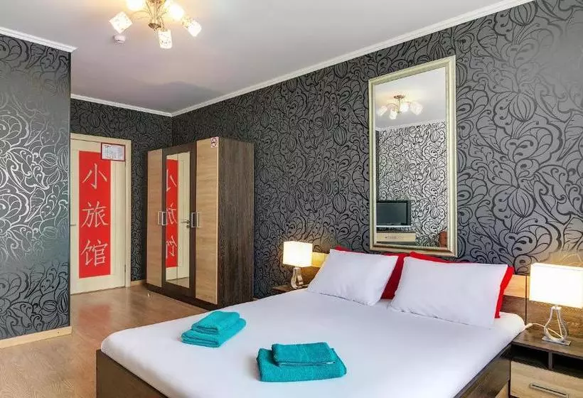 هتل Mini  Tri Iyeroglifa