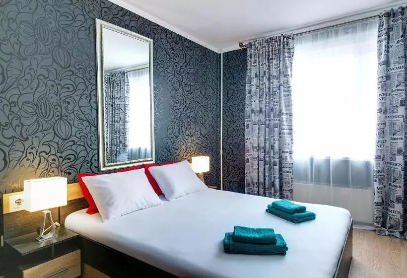 هتل Mini  Tri Iyeroglifa