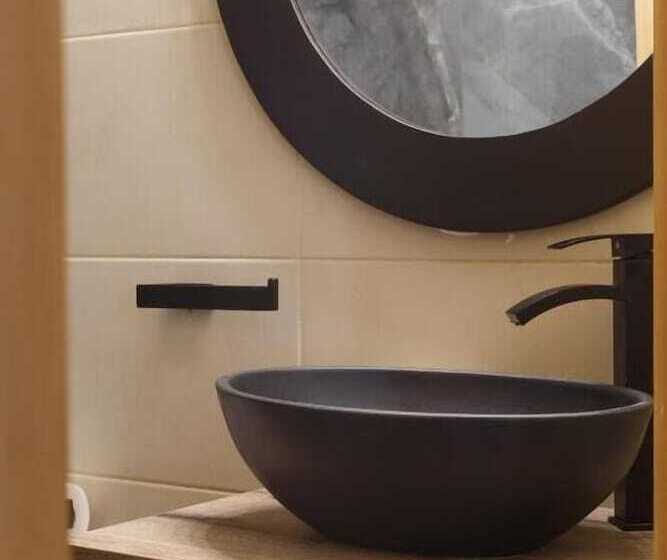 ペンション Limani Comfort Rooms